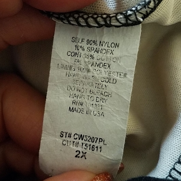 Black lace bodysuit - Picture 7 of 7